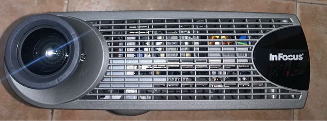 PROJETOR INFOCUS LP 350 com controle remoto