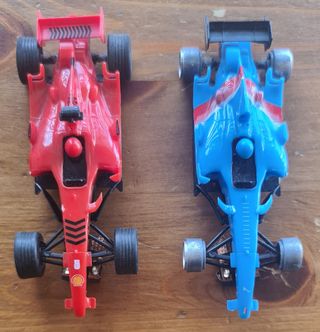 2 coches F1 Scalextric Compact.