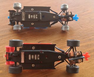 2 coches F1 Scalextric Compact.