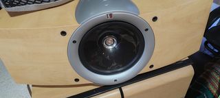 Altavoces central KEF