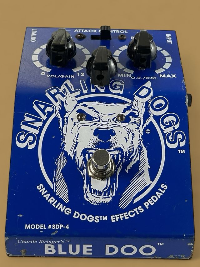 Snarling Dogs - Blue Doo