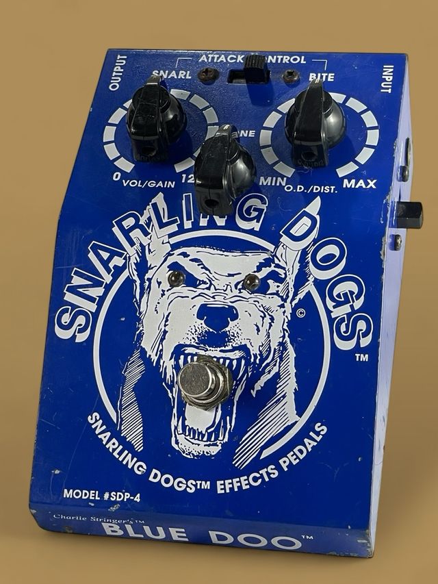 Snarling Dogs - Blue Doo