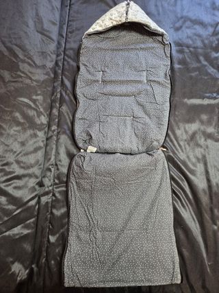 Saco capazo con capucha para bebe