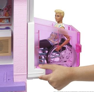 Casa Barbie con ascensore, piscina e suoni