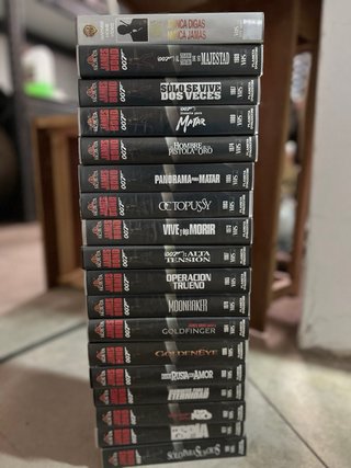 Coleccion vhs James Bond