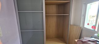 Armario IKEA PAX con puertas correderas