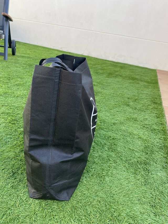 Bolsa MISAKO negra dos asas multiusos