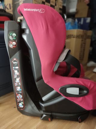 Chollo silla coche bebe confort axiss fucsia.