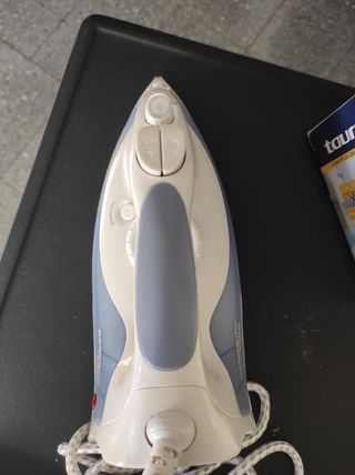 Plancha Acqua plus 2200w