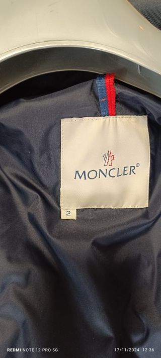 Smanicato moncler