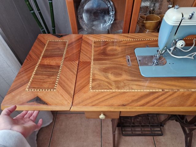 Máquina de coser SIGMA modelo N