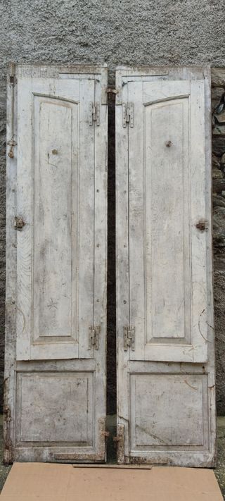 Puertas de madera antigua