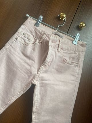 Pantalon skinny rosa pull and bear