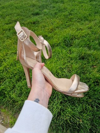 Sandalias