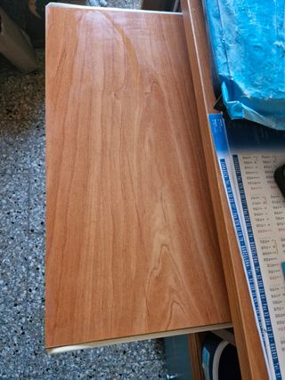 MESA Y CAJONERA ARTESANAL EN MADERA NOBLE