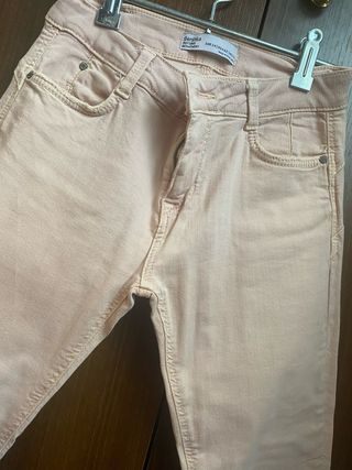 Pantalon rosa skinny bershka