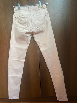 Pantalon rosa skinny bershka