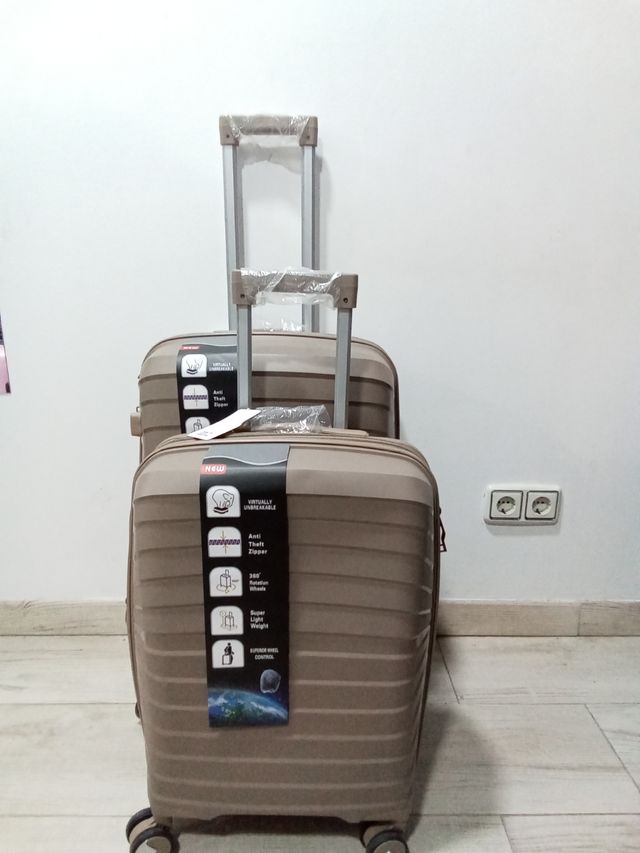 Maletas nuevas a estrenar