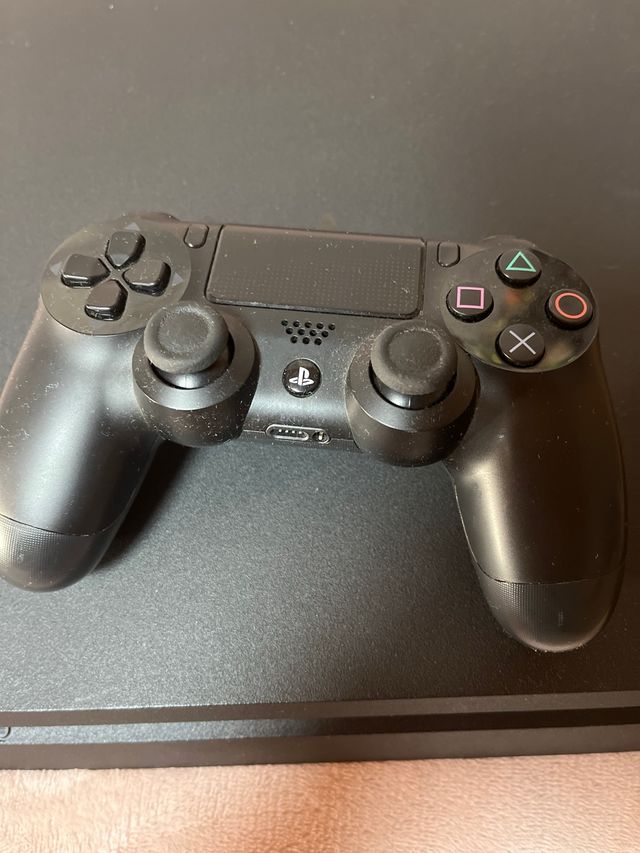 Play station 4 con mando