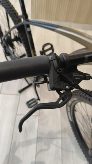 Vendo bicicleta Rali ADV–Color oro/negro–Talla M