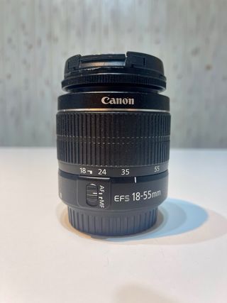 ¡Cámara Canon EOS 1300D! En perfecto estado 📸✨