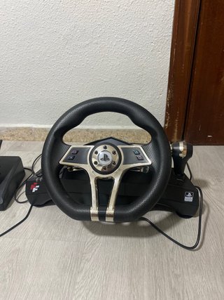 Volante y pedales Ps4/Ps3