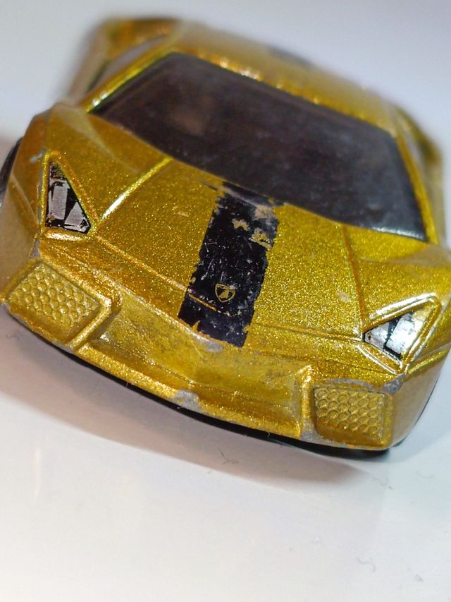 LAMBORGHINI REVENTÓN 1/64 HOTWHEELS