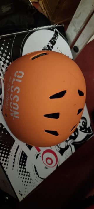 Casco skate paties