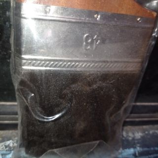 Pincel y brocha barniz y esmalte al agua