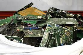 reciclaje de material informático y electrónico  