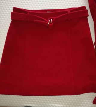 Traje de falda y chaqueta