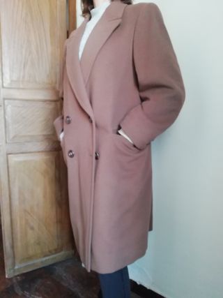 Abrigo de paño color Camel