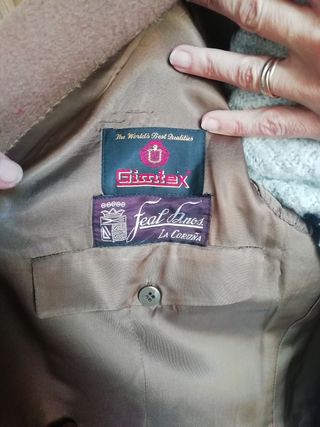 Abrigo de paño color Camel