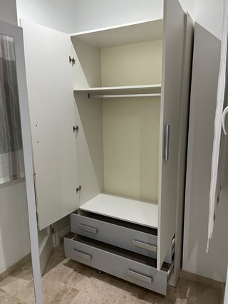 Armario y cabecero para dormitorio