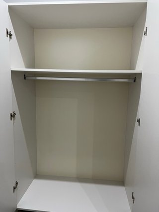 Armario y cabecero para dormitorio