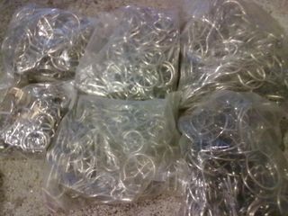 Mosquetões redondos metálicos