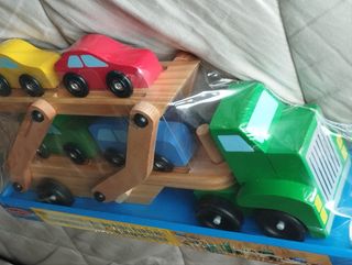 Conjunto Camião e Carrinhos