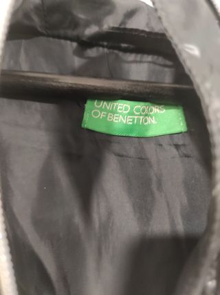 Abrigo niña Benetton.