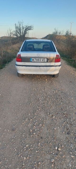 Opel Astra 1998
