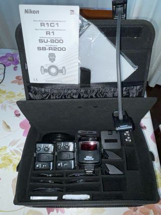 Nikon R1C1 R1 SU-800 SB-R200