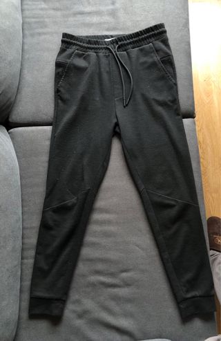 Pantalón deporte Zara