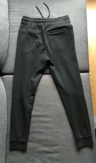 Pantalón deporte Zara