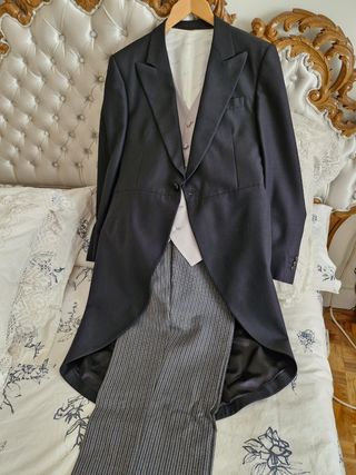 Chaqué ceremonia color negro