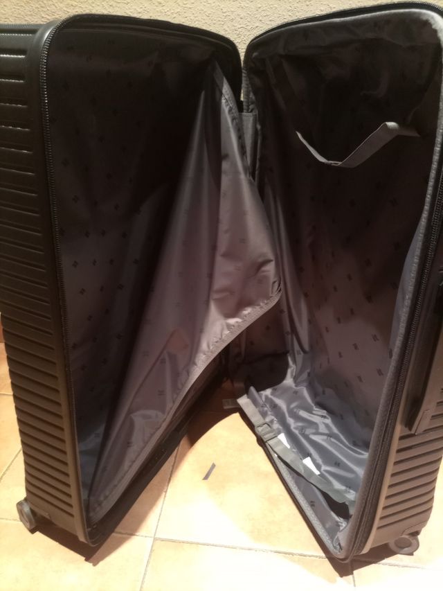 Maleta grande 159 L.