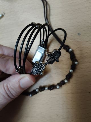 Bisutería collar y pulsera cuero