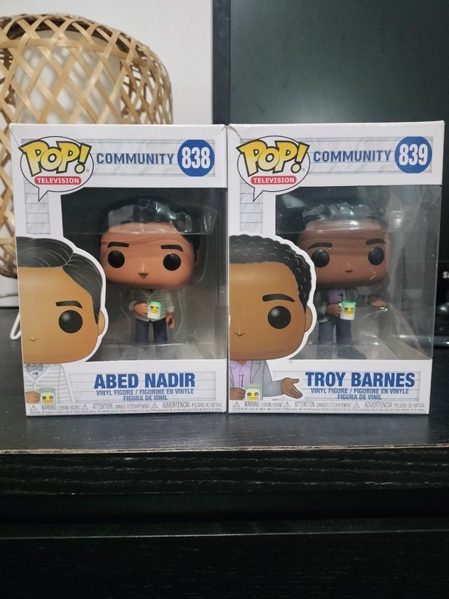 Funko pop Troy Barnes y Abed Nadir