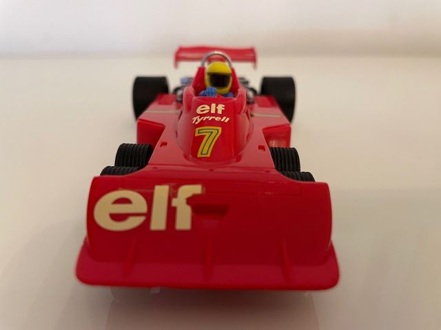 SCALEXTRIC TYRRELL P34 ROJO OSCURO COMO ESTRENA