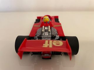 SCALEXTRIC TYRRELL P34  ROJO OSCURO COMO ESTRENA