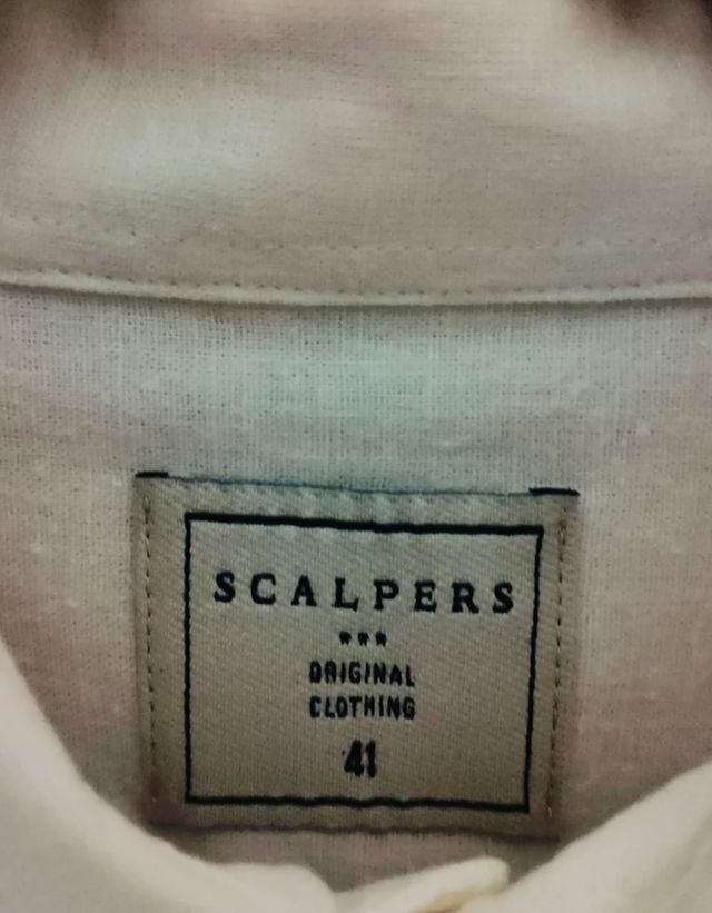 Camisa polera Scalpers