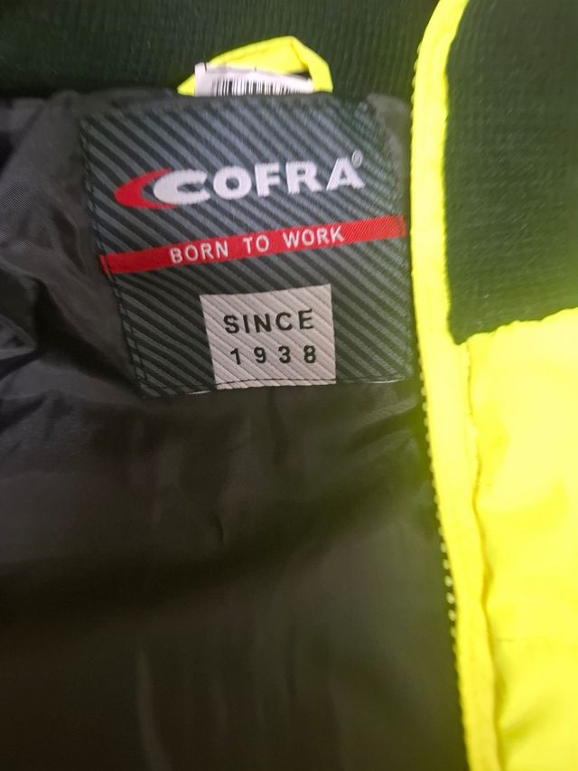 Chaqueta y chaqueton para frio y lluvian cofra V24